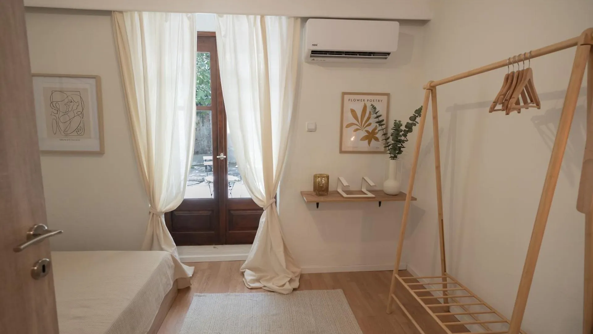 The Cozy Nest Apartment In The City Center 테살로니키